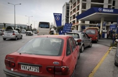 22 лютого 2010, 16:42 Переглядів:   В Афінах закінчується бензин