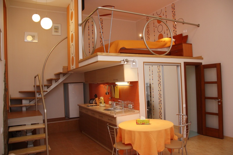 Найбільшою популярністю серед покупців   нерухомості в Одесі   користуються двокімнатні квартири, так як їх можна вважати «золотою серединою», яка поєднує в собі простір, комфорт і оптимальну вартість