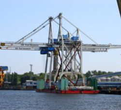 Поїздки здійснюватися в компаніях:   DB Port Szczecin або Bulk Cargo-Port і MONDI