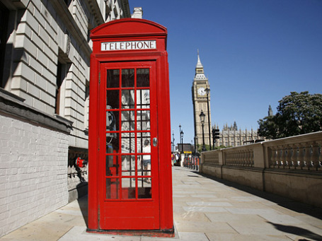British Telecom позбавляється від збиткових телефонних будок: як показала практика, символ минулої епохи можна використовувати не тільки як арт-об'єкт   Телефонна будка стала занадто великою розкішшю для компанії British Telecom